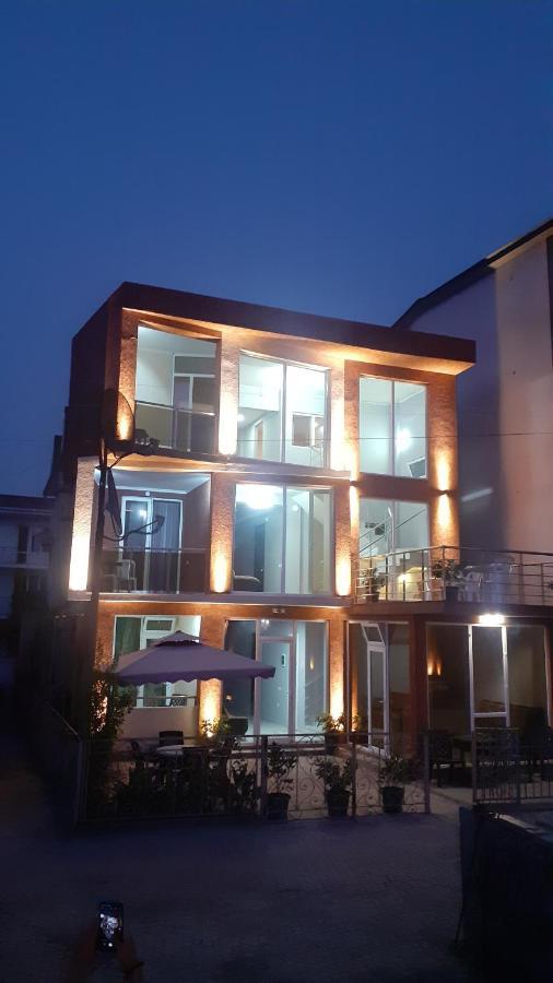 Imeri Hotel อูเรคี ภายนอก รูปภาพ